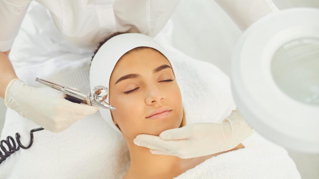 Oxygen Facial in Pitampura